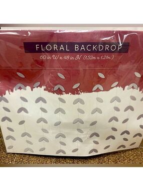 Set of 4 Silver Floral Backdrop Decor